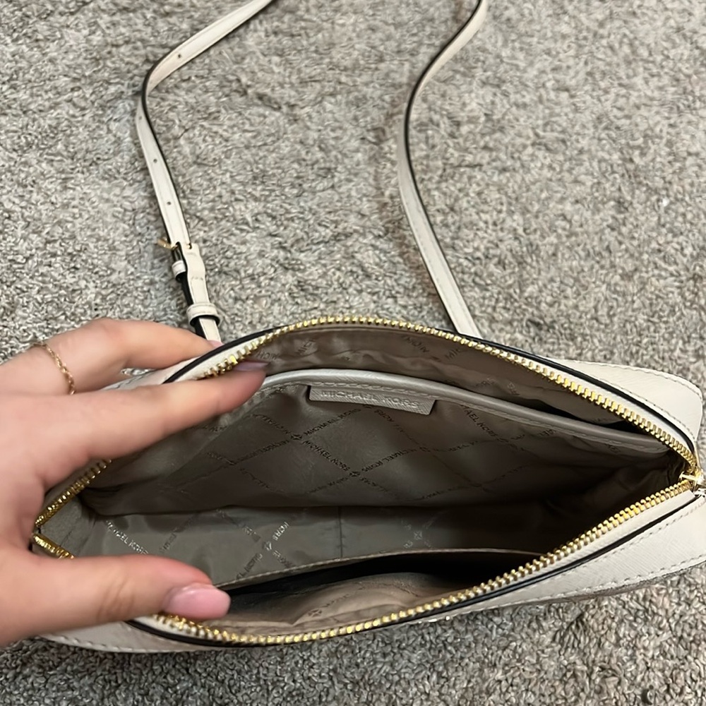 Micheal Kors Crossbody